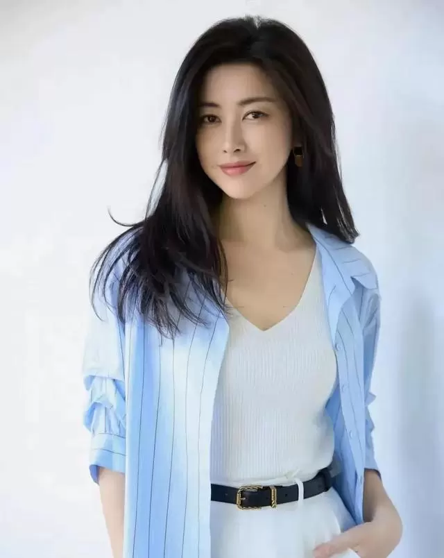 朱珠回应网购被客服认出称“你说我是蜜语我就是蜜语” - 情报图